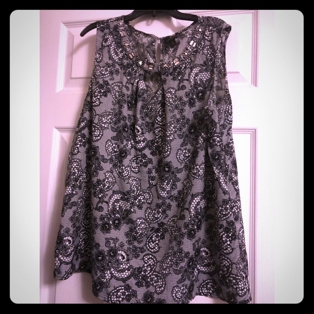 Worthington Jewelled Neckline Black and White Top